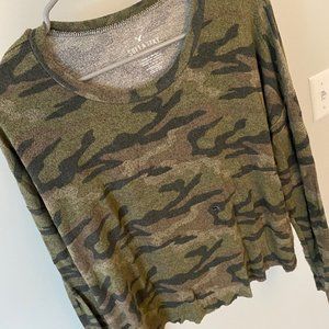 AEO camo long sleeved top